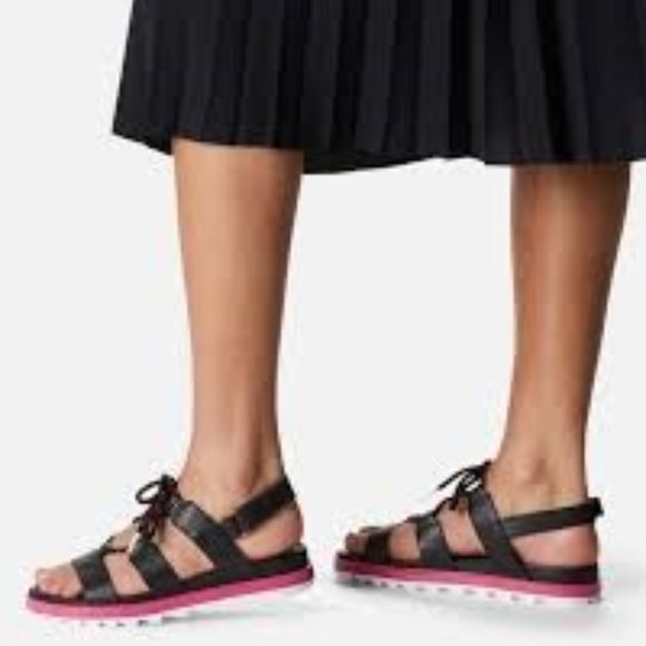 Sorel Roaming Lace Sandals Leather Straps Black Punch Pink Size 7 NEW - Picture 1 of 7